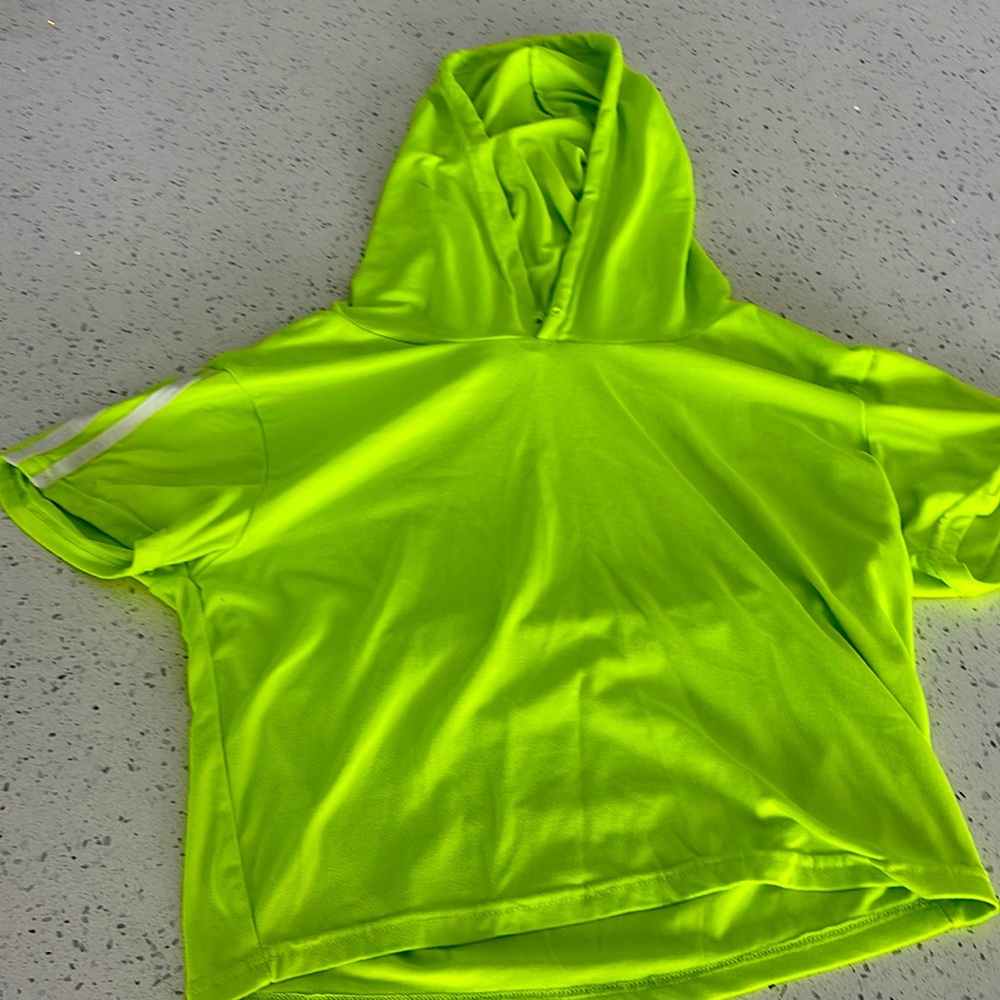 Cute, soft and cozy, short sleeve, crop top with hoodie